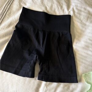 Ribbed black spandex